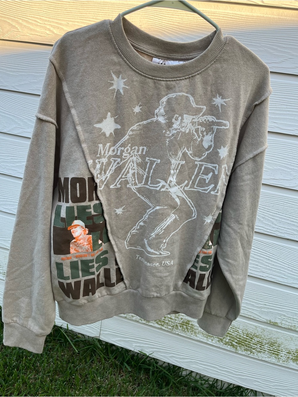 Morgan Wallen Crewneck Sweater in Taupe with Graphic Print